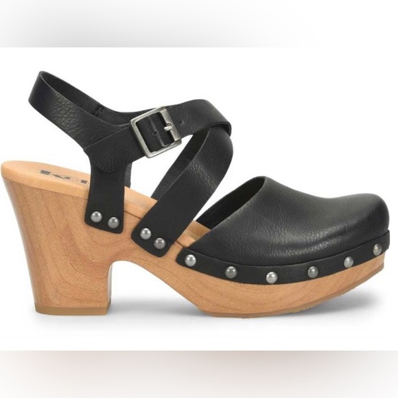 Kork-Ease Shoes - 🔴SOLD Korks Abloom Black Studded Platform Clog Sandals Size 8